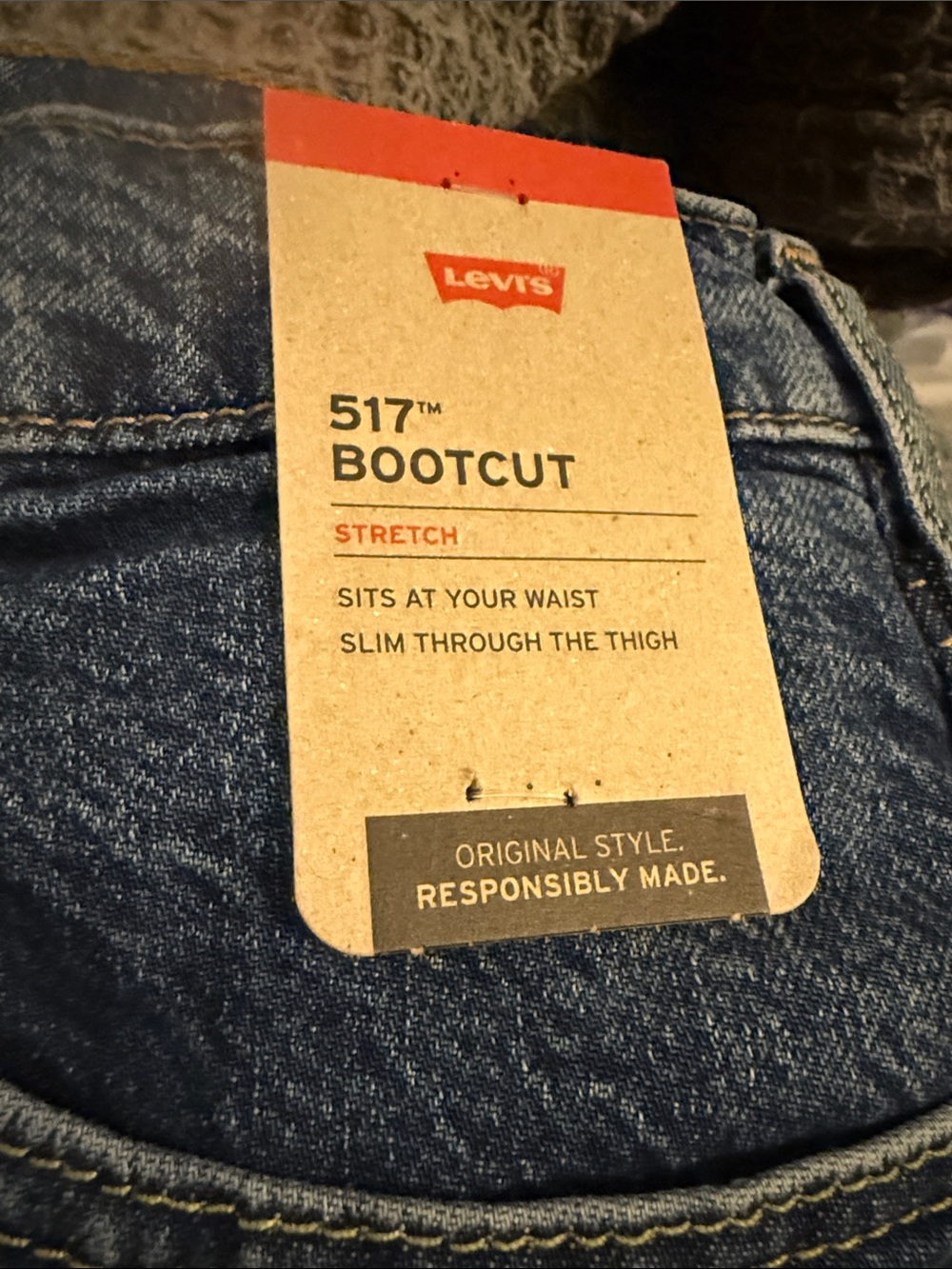 Levi's 517 Bootcut Jeans in Medium Blue